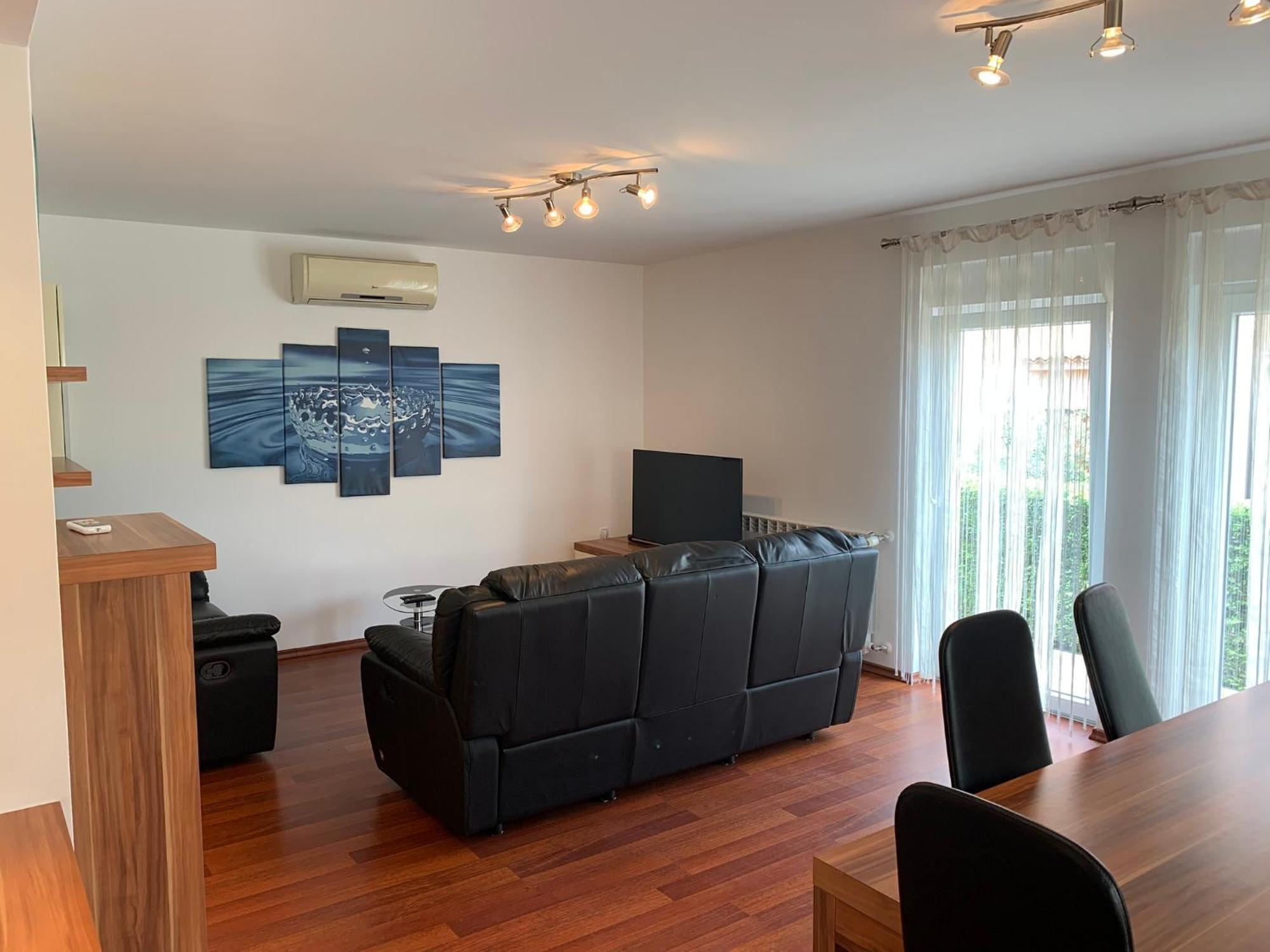 Apartments Kivi Новиград Экстерьер фото